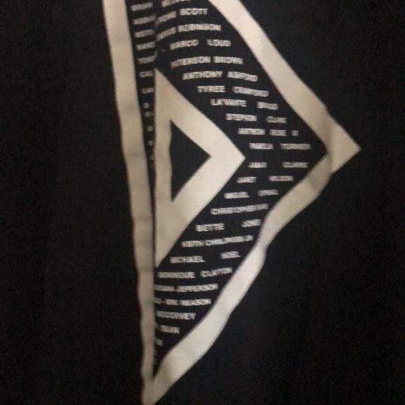 Make An Offer black “Black Lives Matter “short sleeve T shirt ✔️ - Picture 2 of 5